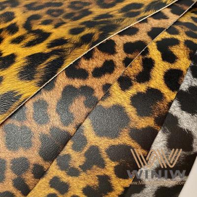 
     Kunstlederimitat mit Leopardenmuster für Handtaschen
    