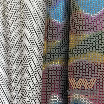 Fußbälle aus weichem, beflocktem Kunstleder für Juniorenwettbewerbe